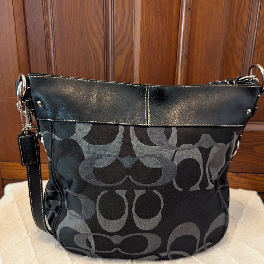 Coach Zoe Optic Hobo Shoulder Bag - F14710 - Picture 3 of 11